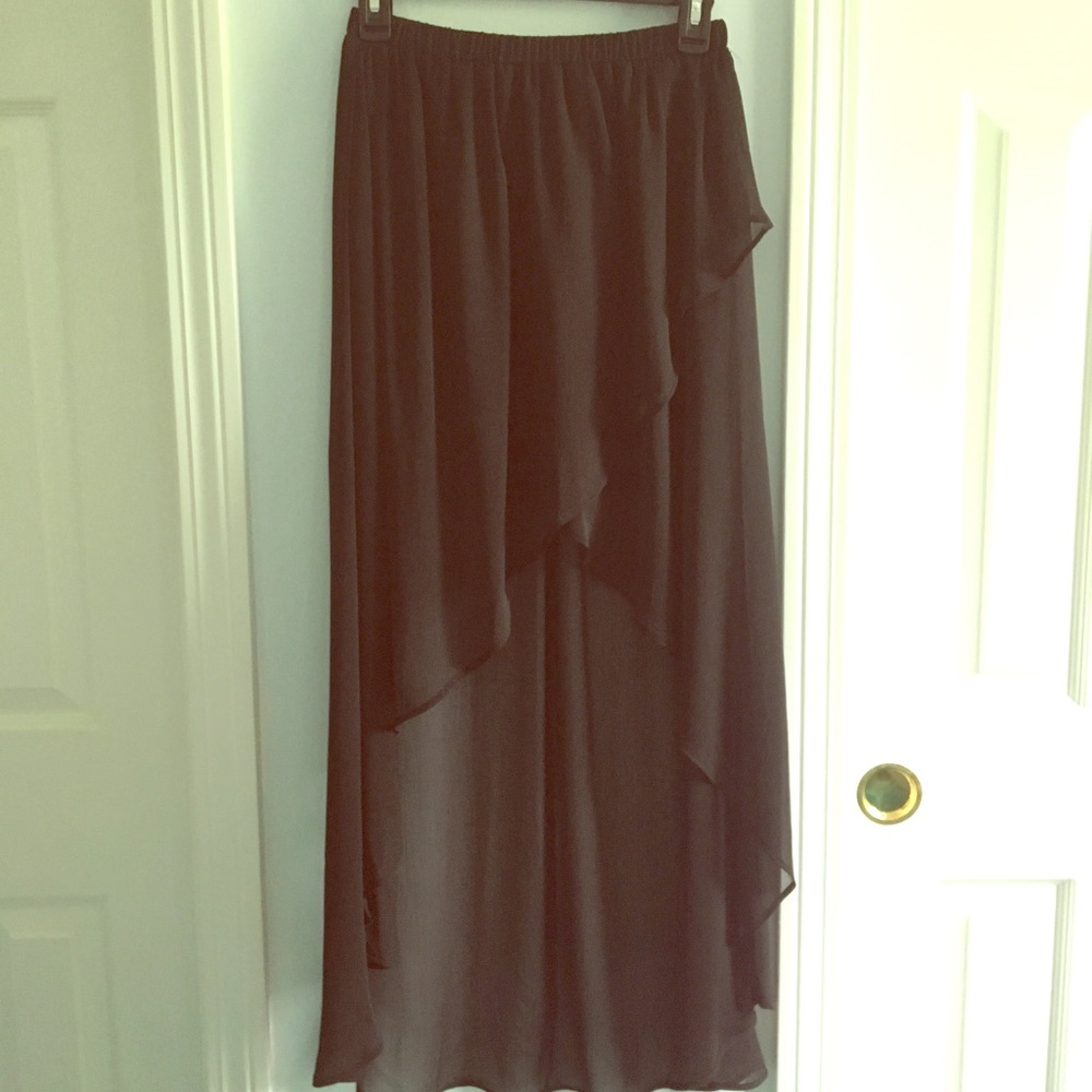 Black high low skirt